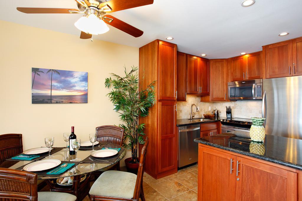 Noelani Condominium Resort Lahaina Zewnętrze zdjęcie